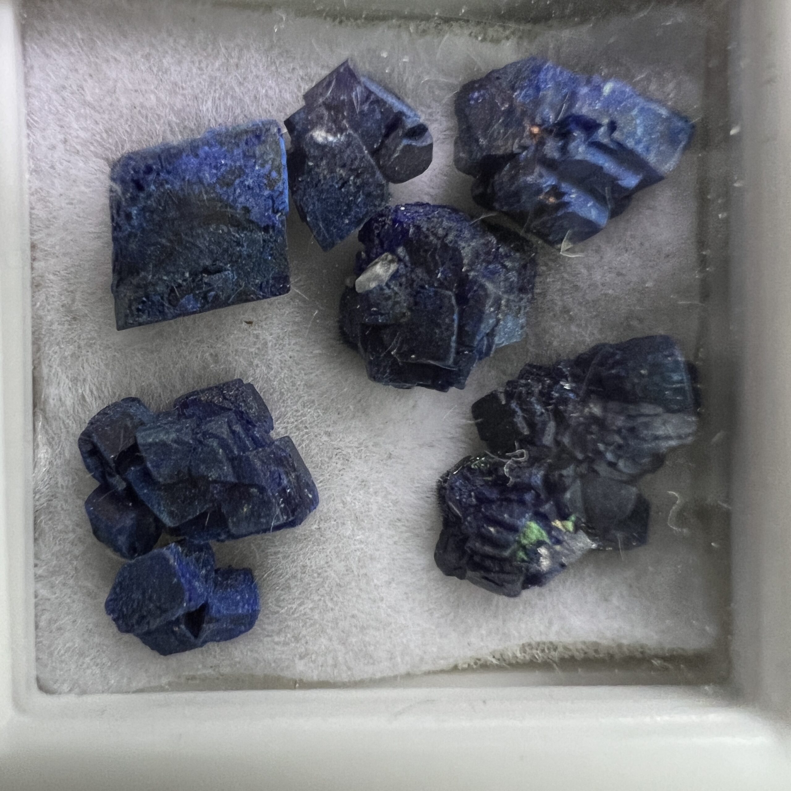 菱形結晶】アズライト（藍銅鉱）モロッコ産 | クリスタル・ワールド 